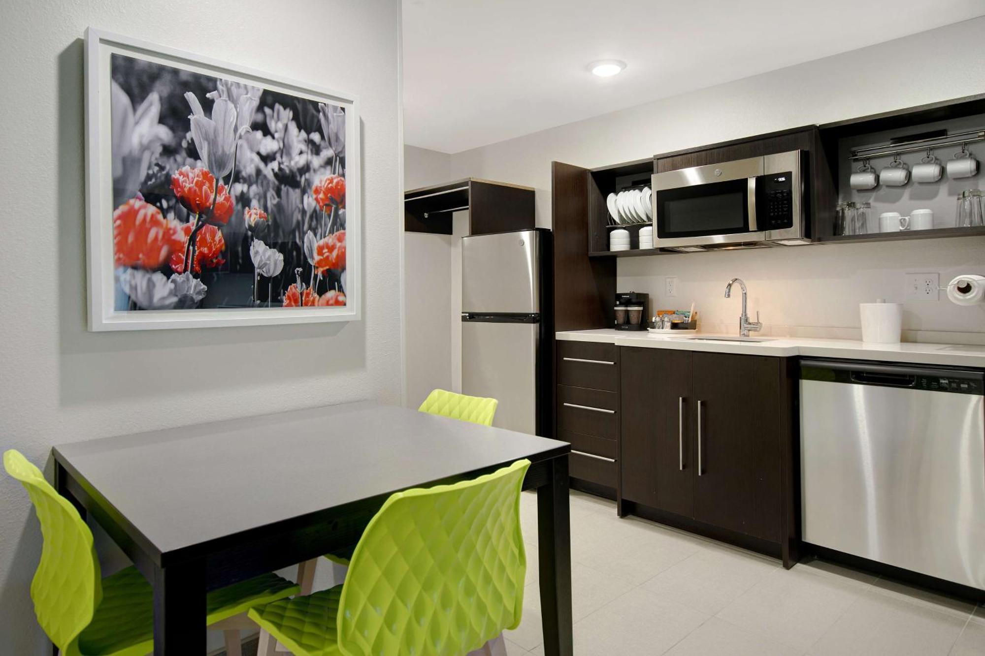 Home2 Suites By Hilton Grand Rapids Airport Kentwood Eksteriør bilde