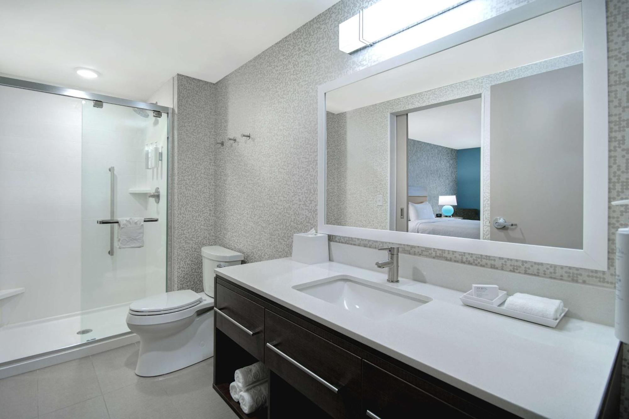 Home2 Suites By Hilton Grand Rapids Airport Kentwood Eksteriør bilde